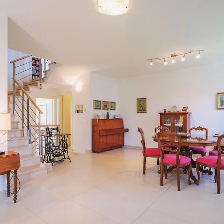 Casa vacanze Clara By Interhome