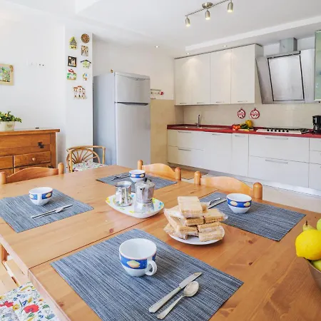 Clara By Interhome Casa vacanze